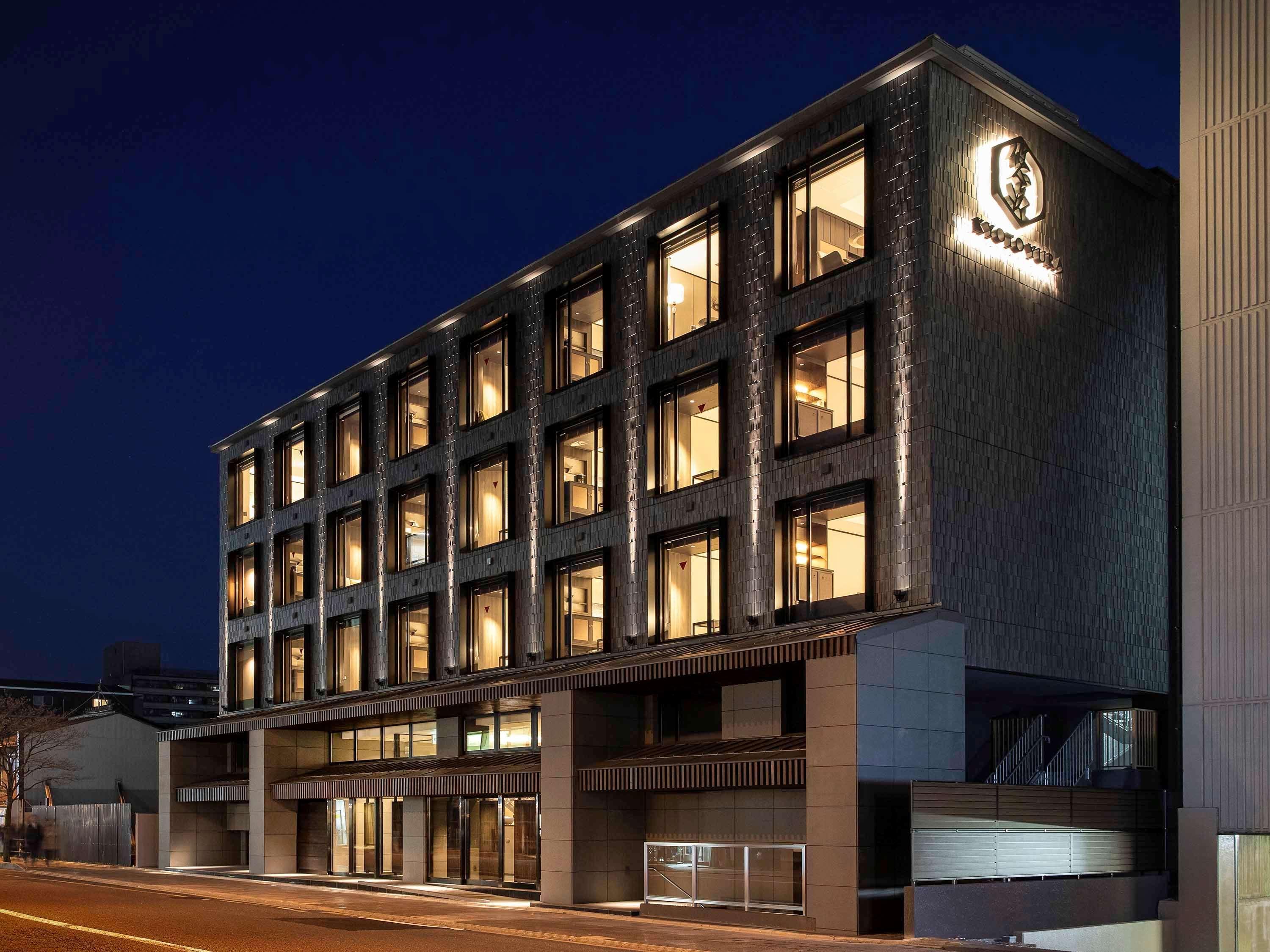 Dhawa Yura Hotel